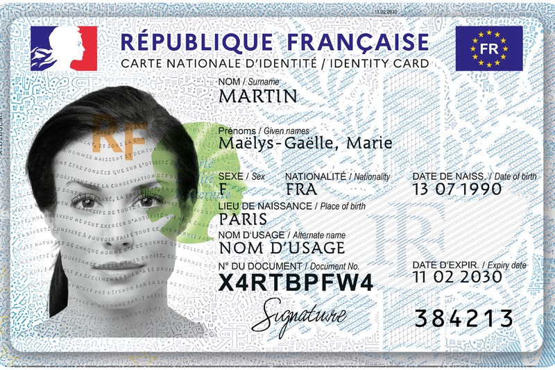 Front side of a French electronic national identity card (Carte Nationale d'Identité), 2021 model